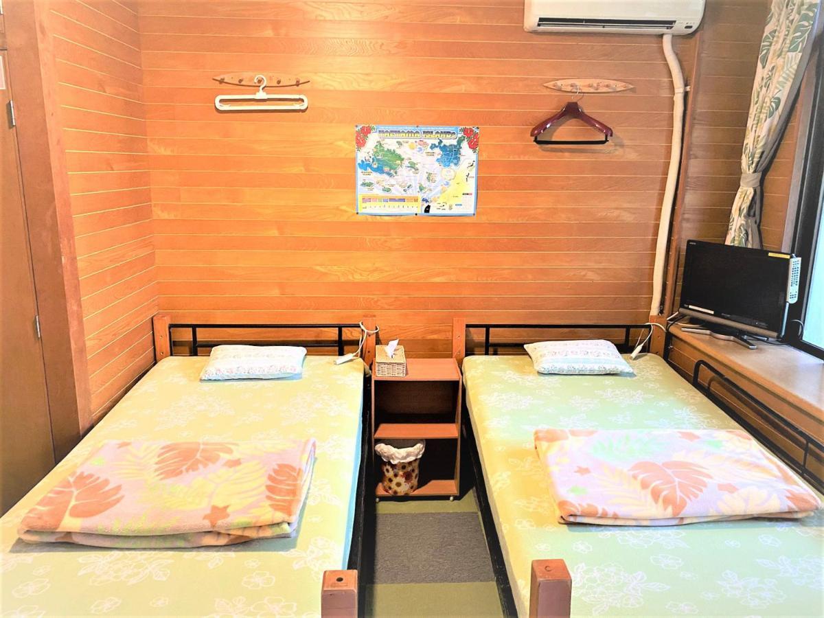 Отель Shiraho Friends House Ishigaki  Экстерьер фото
