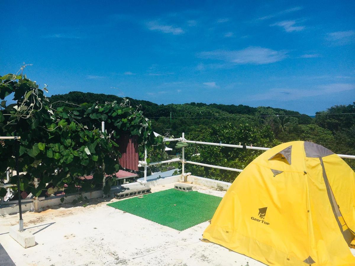 Отель Shiraho Friends House Ishigaki  Экстерьер фото
